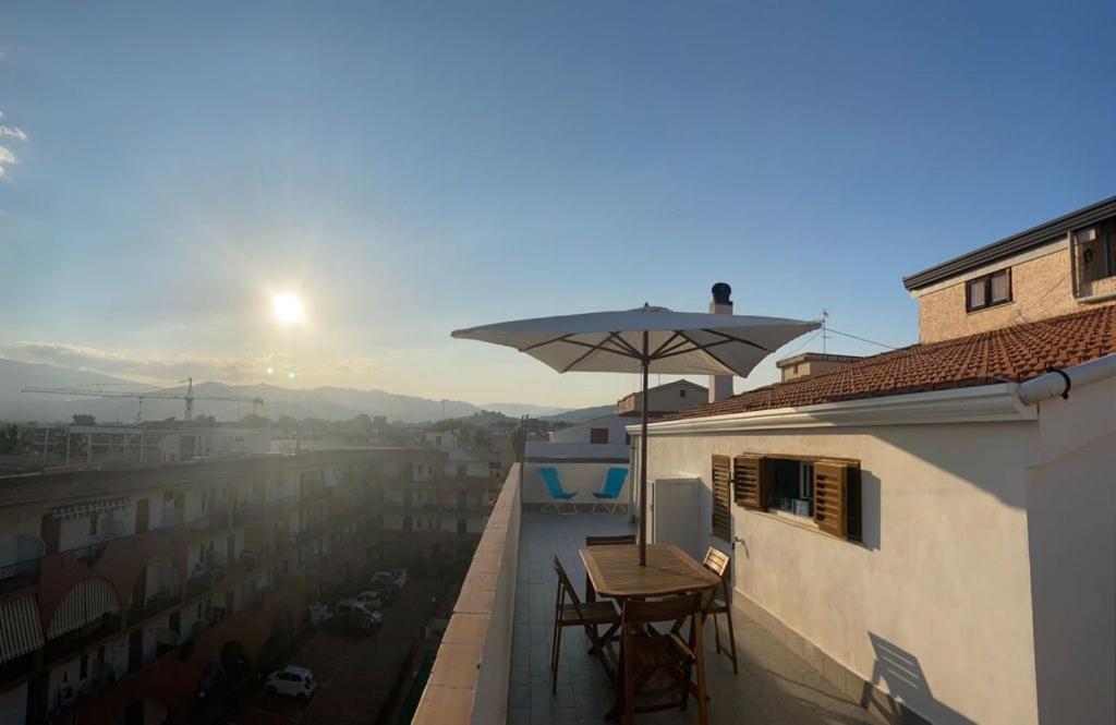 Villa Beda House à Giardini-Naxos Extérieur photo